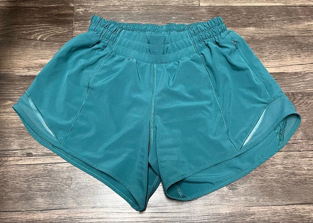 Lululemon Hotty Hot High Rise 4” Shorts Teal Zip Pocket Size 4 Gym Athleisure